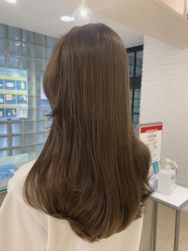 エアー 大阪(AIR) 【air-OSAKA】山本莉子　グレージュ