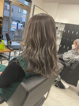 エイル 茶屋町(Eir) 【ハイライト】【ダブルカラー】【トリートメント】【髪質改善】