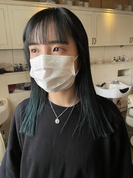 髪質改善と縮毛矯正の専門店 サンティエ(scintiller) グリーングラデーションカラー