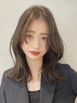 ノイ(noi) 顔周りレイヤーカットくびれヘアミルクティーベージュカラー