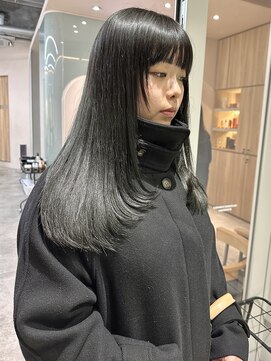 ウェイズトウキョウ 新宿店(Ways TOKYO) オリーブグレー レイヤーカット シャギー ロングヘア