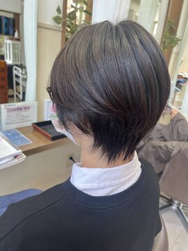 コアフィールフィス(COIFFURE fils) 《見附　今町》M3D くびれショート