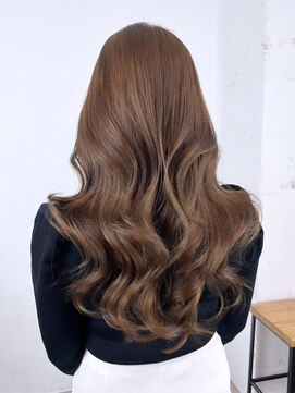 アイティーバイアルバム 八王子店(IT by ALBUM) くすみベージュ透明感カラーウルフレイヤーロング_ba495481