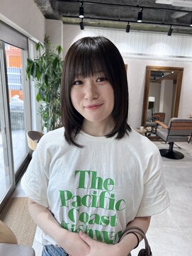 アドア 横浜(ADORE) 【ADORE横浜】ミディアムレイヤーカット×地毛風カラー