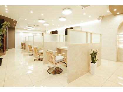 ロカ リセル バイ ツリー(loca resel by tree)の写真