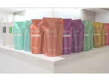 アンキャトル(un quatre)の雰囲気（バーデンス正規取扱店です。）