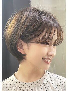 リアン アオヤマ(Liun Aoyama) ショートボブ/耳かけ/ひし形シルエット/前髪あり30代/40代/50代