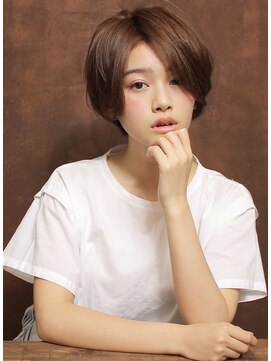 シアンデルカ(CYANDELUCCA) 【大人ふんわりボリューミショート】