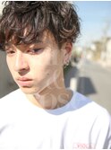 ゆるい雰囲気のメンズパーマ