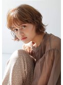 透明感ベージュ×ふんわりショートボブ