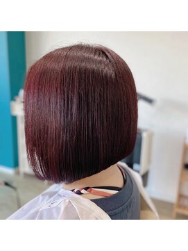 スリーク ヘアー(Sleek hair) 前下がりボブ