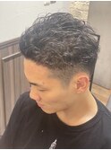 ツイストスパイラルパーマ【スキンフェードメンズカット】