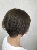 ショートボブ