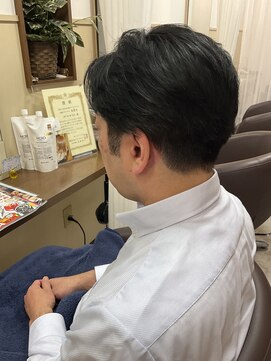 コアフィールフィス(COIFFURE fils) 【見附　今町】流れのあるスーツスタイルに