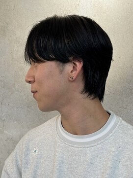 ビスクヘアデザイン(bisq hair design) センターパート　マッシュ　グレージュ　パーマ　ブリーチ