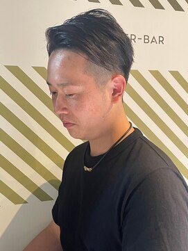 バーバーバー アカバネ(BARBER-BAR AKABANE) 男の見せるアップスタイル バーバーヘア 爽やか毛流れスタイル#3