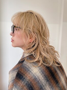 ツナグ(tsunagu)の写真/髪を染める、ではなく「デザイン」する。オシャレの幅を広げるカラーリングでこなれた感じの外国人風ヘア♪