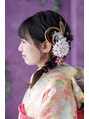 サロン ド ユーア(salon de yuua)&nbsp;振袖の編みおろしは襟に当たらない位置でまとめるのがオススメ