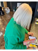 グランツ ヘアーデザイン(GLANZ HAIR DESIGN)&nbsp;ホワイトカラー