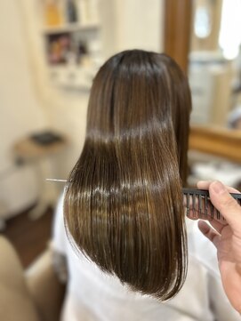 ココロ 高槻(cocoro) 髪質改善縮毛矯正、美髪トリートメントカラー