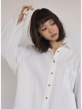 ラヴィ(Lavie) 韓国ヘアーハッシュカットレイヤーカットハイライトカラー