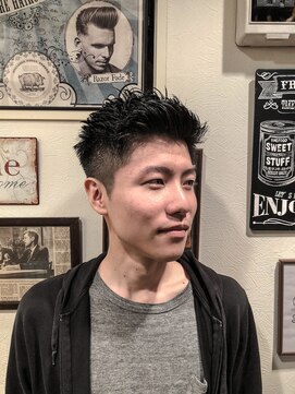 グルーマーズトウキョウ(GROOMER/S TOKYO) 刈り上げショート【HOMME HAIR ZERO伊藤】