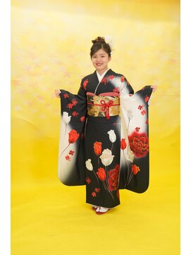 トータルビューティーサロンカワニシ まとめ髪と着付