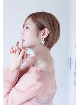 ホワイトルーム(White Room) ヌーディピンクベージュのショートスタイル♪