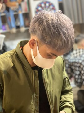 バーバー スタジオ ラフテル(Barber Studio RAFTEL) フェザーマッシュ