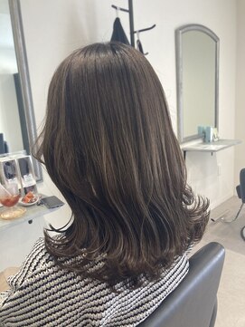 ガーベラ(gerbera) オリーブグレージュ×韓国巻き