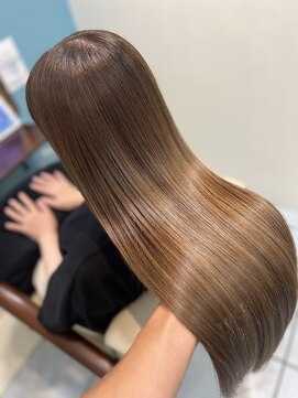 ニチカ 銀座(NYCKA) 縮毛矯正+カラー+髪質改善トリートメント