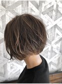 ハイライト/前下がりショートボブ