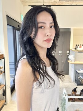 リグリー(regree) ロングレイヤー/センターバング/ダークカラー/髪質改善