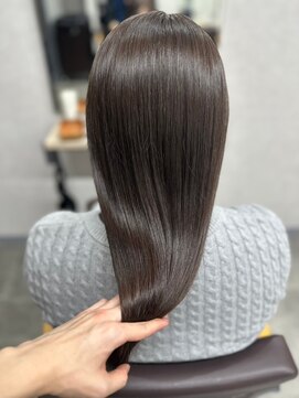 エル 新小岩(elu) 美髪/ワイドバング/レイヤーカット/くすみベージュ/新小岩駅