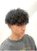 スペインカールスパイキーショートブルーブラックフェザーパーマ
