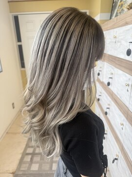 アース オーセンティック 岡山青江店(EARTH Authentic) バレイヤージュ