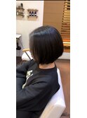 前下がりボブ/前髪グレー/フェイスフレーミング