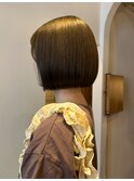 ボブ ミニボブ オリーブベージュ 赤み消し 透明感カラー 20代