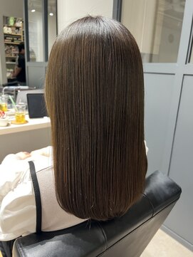 アメリ(ameri) 【ameri miyuki】艶感オリーブグレージュ×酸性ストレート