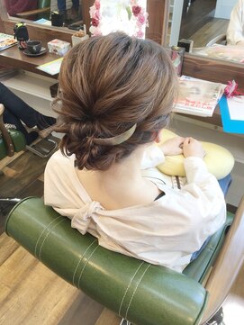 ヘアデザインメリー(hair design Merry) 可愛くなりすぎたくない方にオススメのカジュアルーズなアレンジ