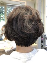 ビースリー ロア&nbsp;大人女子×グラデーションボブ[横浜/横浜駅近]