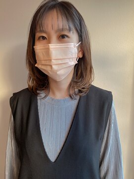 ツイギー 宮西店(TWiGGY) ミディアムヘアにシースルーバング