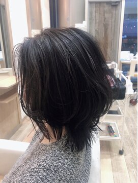 シエル(ciel) エアリーミディアム☆くびれ外ハネ