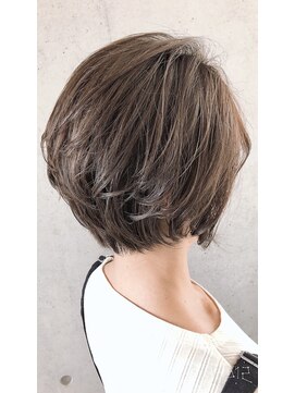 ヴォージュアーム(VOGES ame) ラフショートボブ