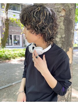 クララ サカエ(CLALA Sakae LA.DONNA group) ハイライトプードルパーマ