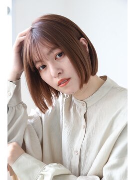 エクリ(equri×SHISEIDO) 扱いやすいナチュラルボブ×ツヤカラー