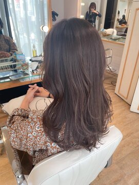 ネオリーブ チロル 横浜西口店(Neolive CiroL.) ローレイヤー　フォギーベージュ