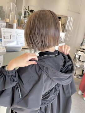 フィグバイアルテフィーチェ(fig by artefice) 切りっぱなし×くすみベージュ