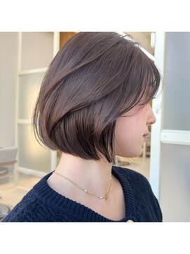 アフロートリノ(AFLOAT Leino) 【修】20代30代40代◎透明感カラー×韓国切りぱなしボブ