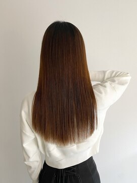 パトゥ 烏丸(patou) わたしにしか作れない。独自の調合で驚きの艶髪スタイル